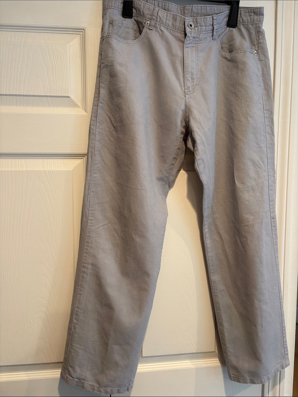 Calvin Klein Men's Straight Pants in Pale Gray lightweight Linen/Cotton 34/30